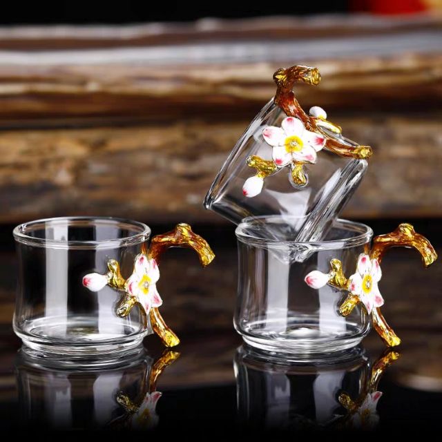 Bộ ấm trà thủy tinh Cung chúc Tân Xuân có hộp quà tết